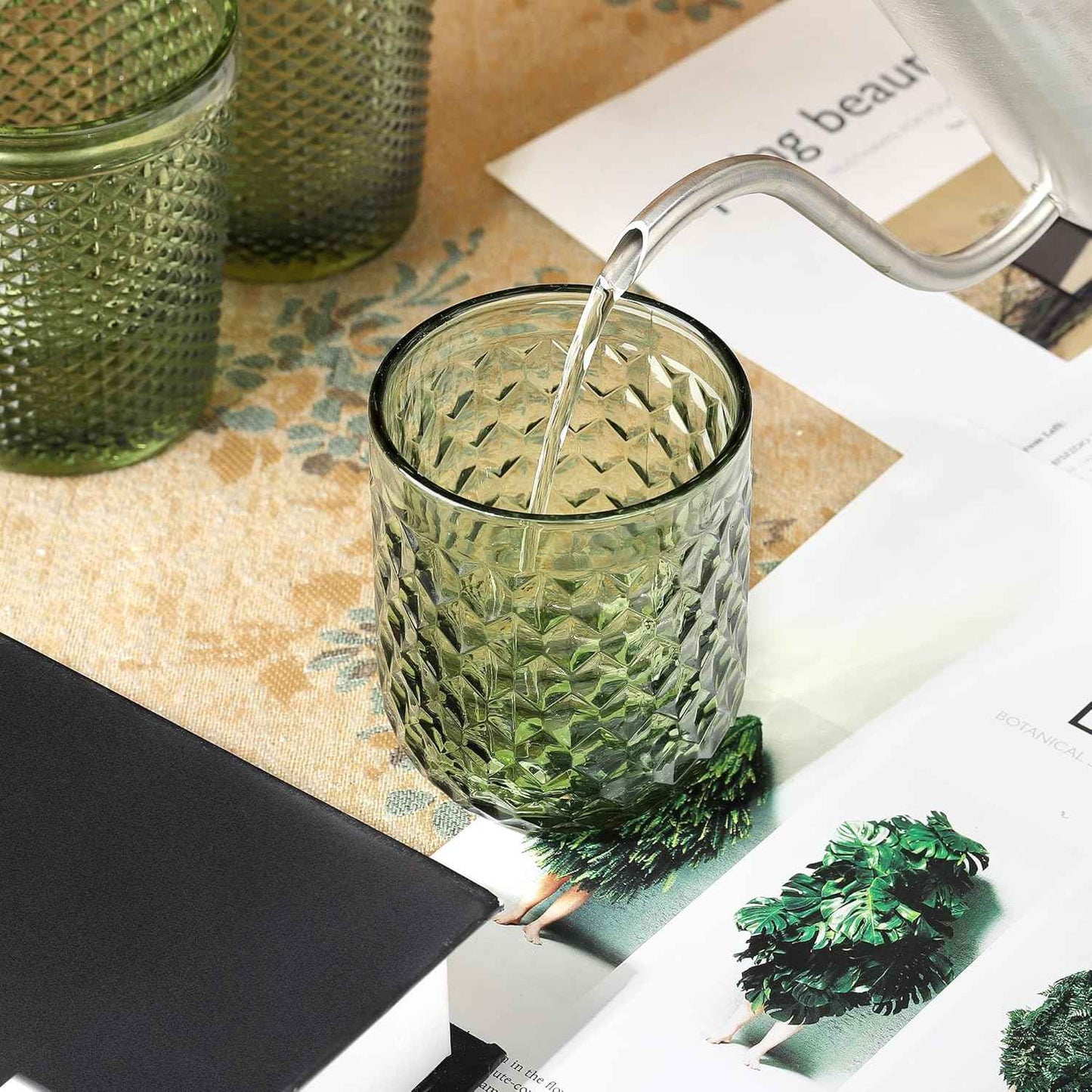 Joeyan Set of 6 Green Water Glass Glasses, 200 ml, Embossed Glass, Elegant Retro Colour Tableware, Glassware for Bar, Restaurant Home, Dishwasher Safe