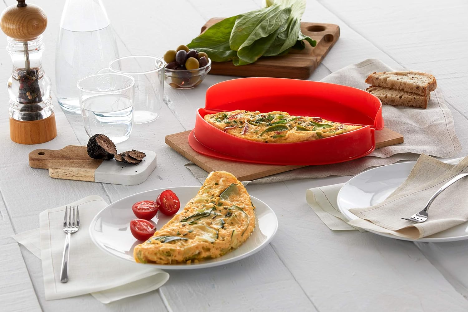 Microwave Omelette Maker Tube - Red, 0.4 L - The Silver Spoon